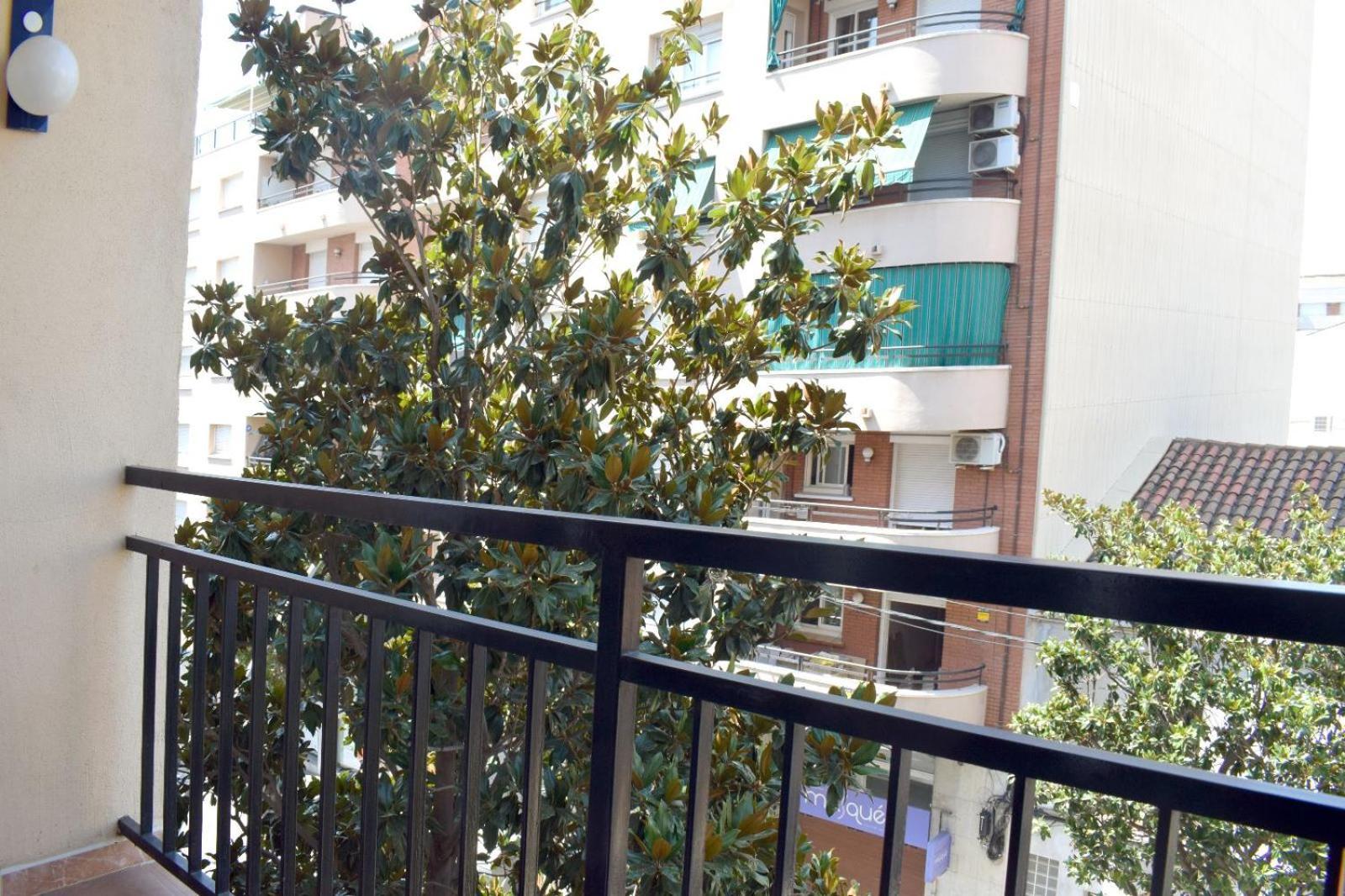 Apartamentos Atlas Terrassa IV Dış mekan fotoğraf